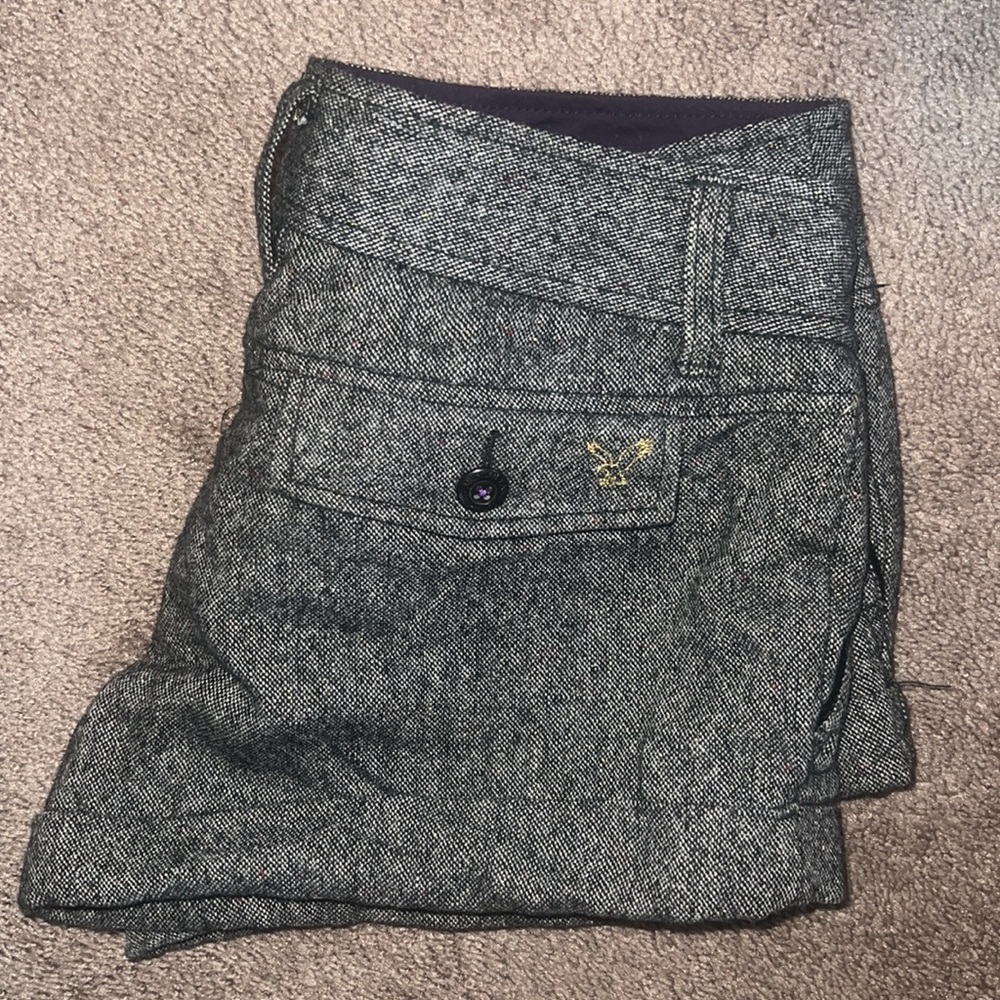 Shorts - Picture 3 of 3